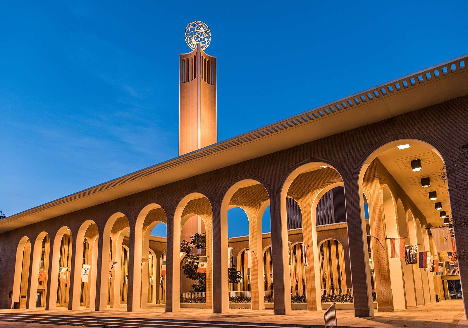 The Von KleinSmid Center, with its arches, is featured at the University of Southern California.