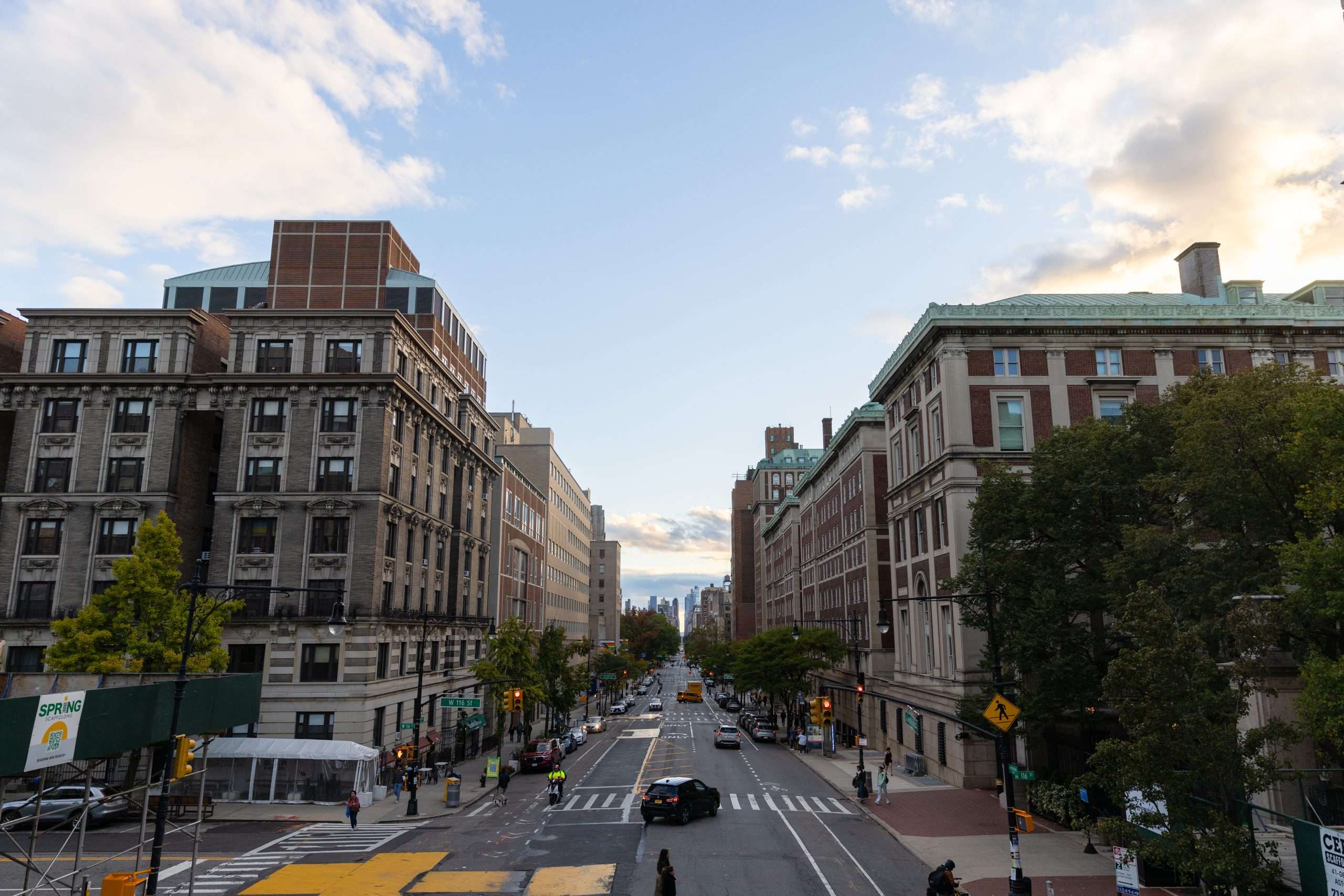 A view of the New York City streets outside Columbia University.