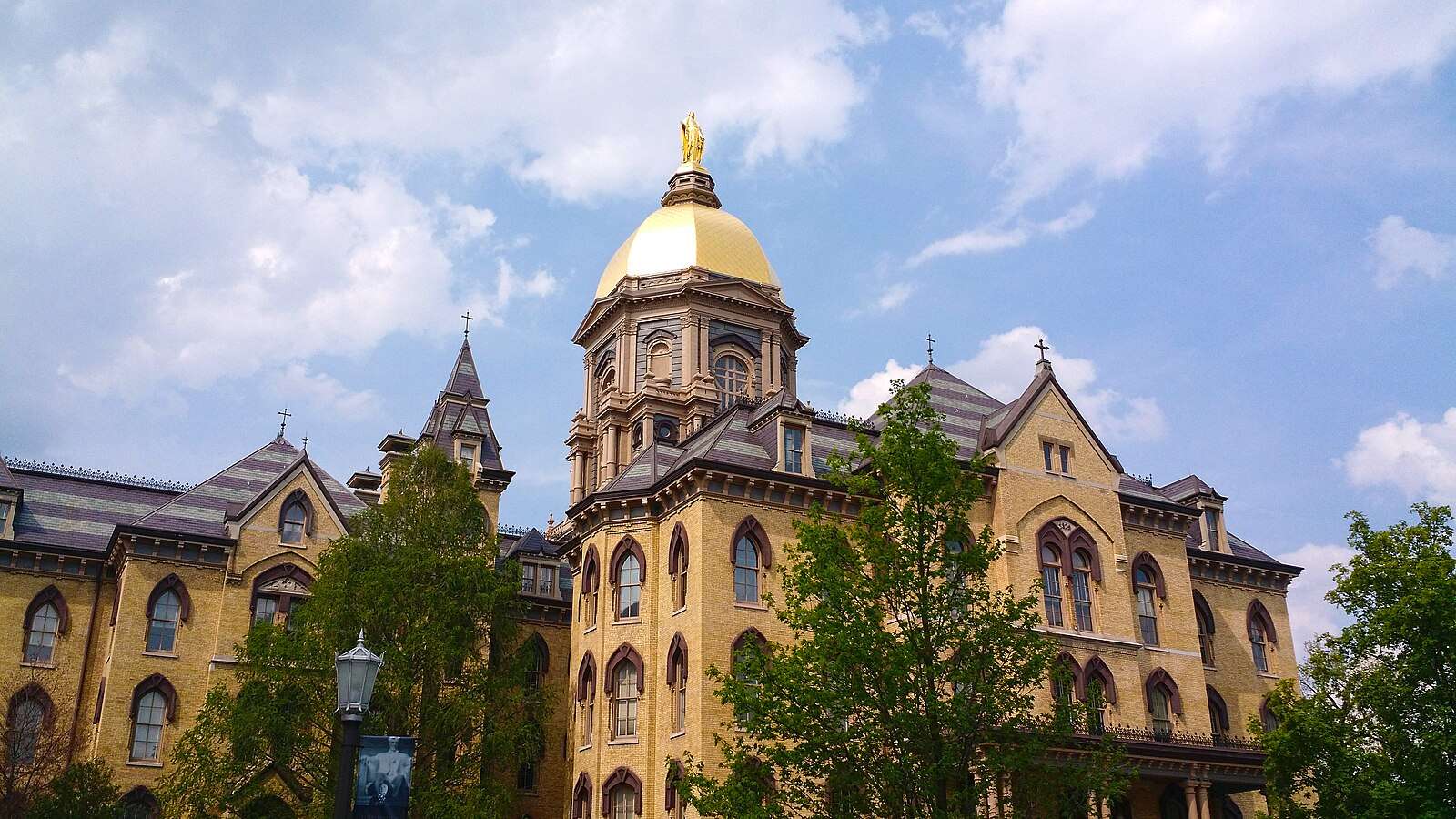 The Main Building, with its golden dome, is featured at the University of Notre Dame.