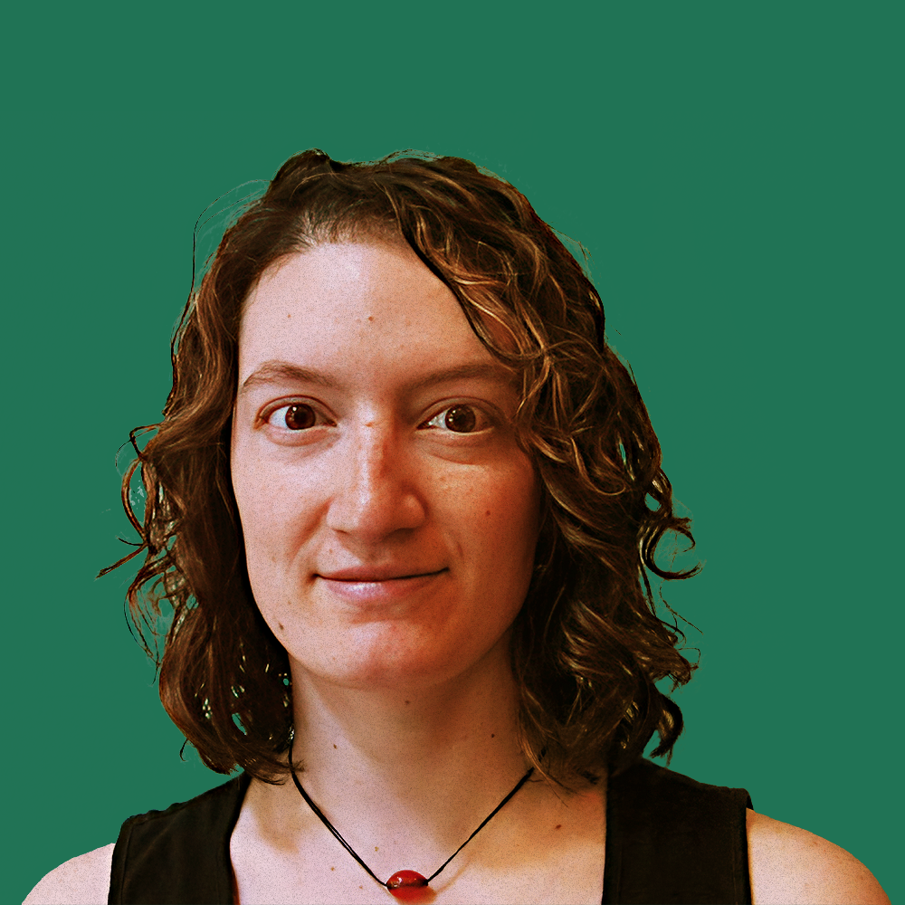 This is a headshot of Ivy Coach's Fran Bigman set against a green backdrop.