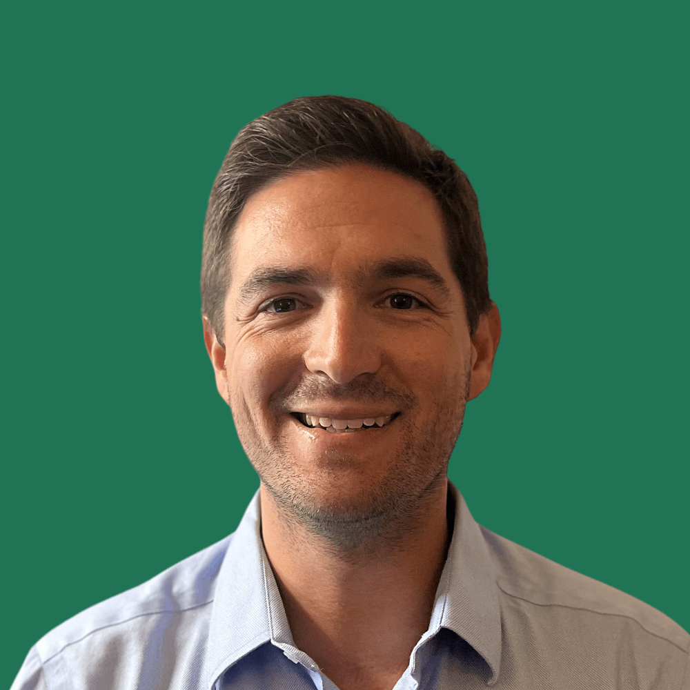 This is a headshot of Ivy Coach's Jayson Weingarten, a former UPenn admissions officer.